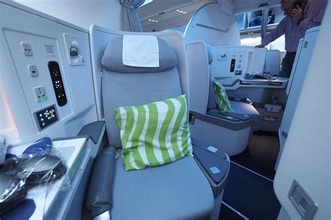 Review: Finnair (A350) Business Class Singapore to Helsinki