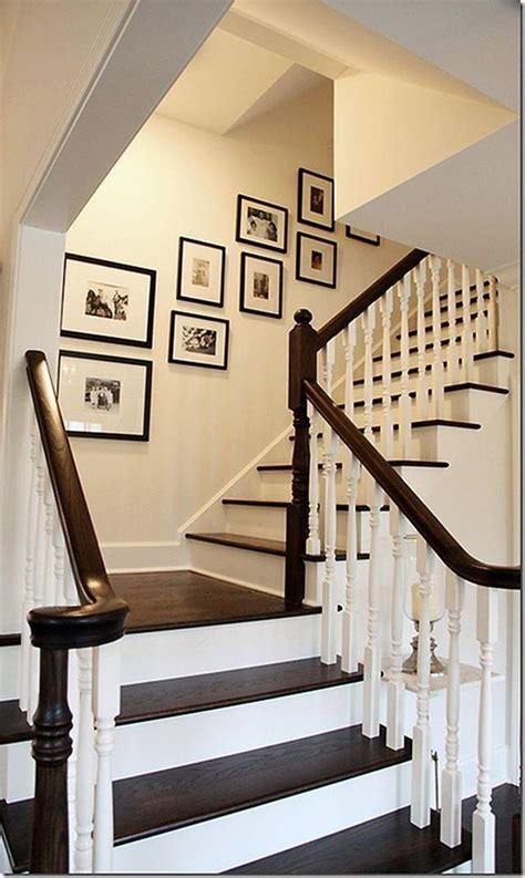 Как использовать пространство над и под лестницей? | ВКонтакте | Staircase decor, Staircase wall ...