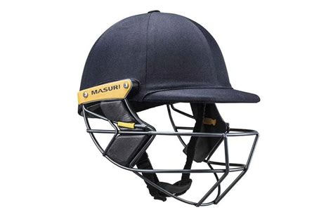 Protect Yourself on the Pitch: How to Choose the Best Cricket Helmet f