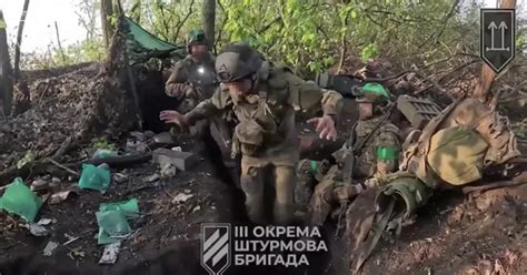 Fresh humiliation for Putin in new video of Russian troops surrendering in failed attack - World ...