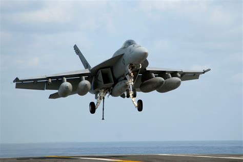 F/A-18E/F Super Hornet | Military.com