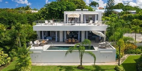 Luxury villas for sale in the Caribbean | worldwidedreamproperty.com