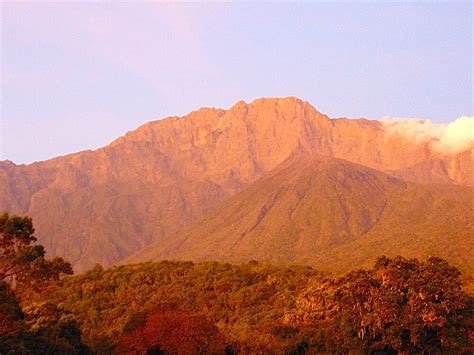 Affordable Mount Meru Trekking | Viva Africa Tours