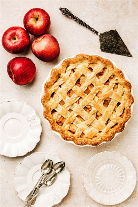 Easy American Apple Pie - Cinnamon Apples Filling (+Video)