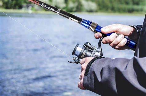 Best Telescopic Fishing Rod For Big Fish (2020 Review) | Tactical Huntr