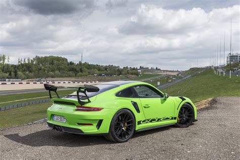 911 GT3 RS with Weissach Package (Lizard Green) - Porsche 911 GT3 RS