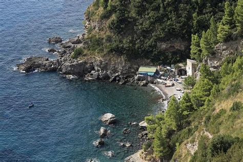 15 Amazing Amalfi Coast Beaches to Visit on Your Trip - Eternal Arrival