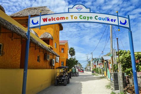 Should You Visit Caye Caulker or Ambergris Caye?