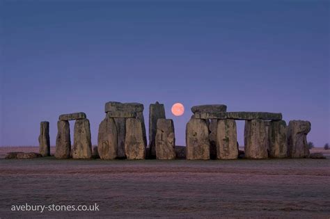 Avebury, Stonehenge and Glastonbury - Avebury Stones