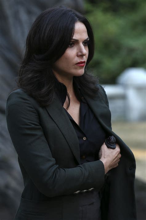 5x02 'The Price' Promotional Still | Once upon a time, Regina mills ...