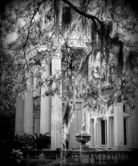 A Simple Life - In The South: ~ Southern Gothic Literature