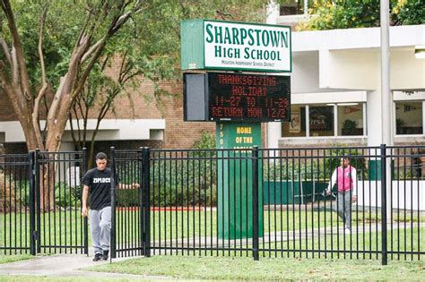 Warrant out for Sharpstown teacher after principal's arrest