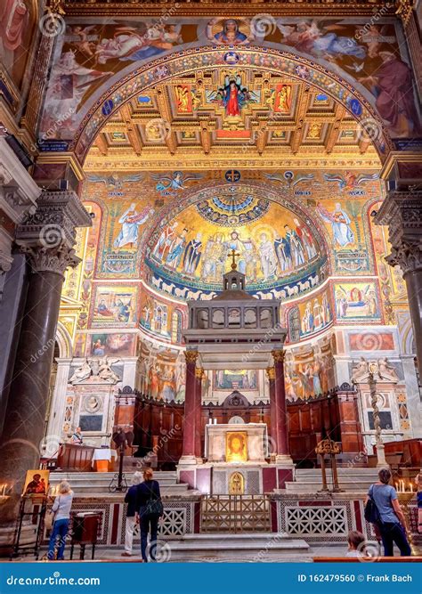 Santa Maria in Trastevere Basilica Interior, Rome Italy Stock Photo ...