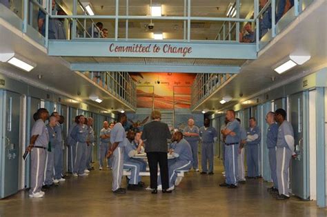 Florida Prisons' 40% Cut in Substance-Abuse and Mental-Health Treatment ...