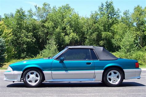 Ford Mustang Photo Gallery: 1993 GT convertible | Shnack.com