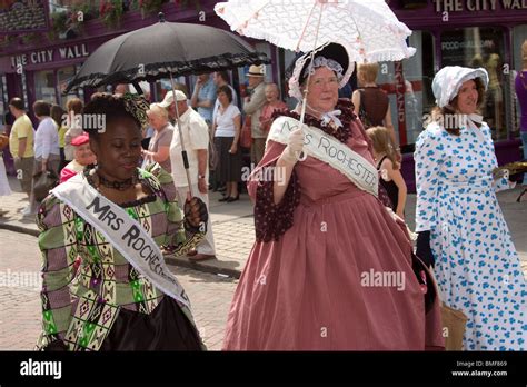 victorian costume dress dickens festival character Stock Photo - Alamy