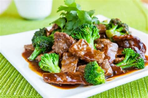 Easy 10 minute Chinese Beef and Broccoli Stir Fry Recipe