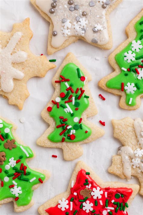 Gluten-Free Christmas Cookies with Homemade Icing - 40 Aprons