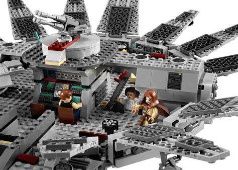 LEGO Star Wars 7965: Millennium Falcon: Lego Star Wars: Amazon.co.uk: Toys & Games