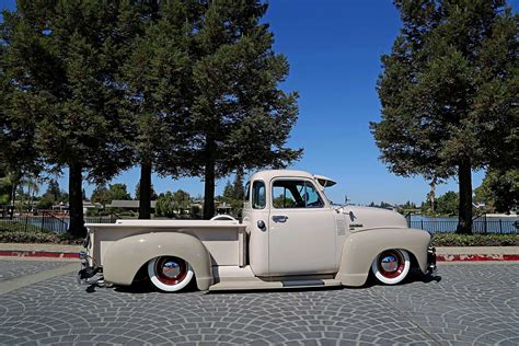 1952 chevrolet 3100 passenger side profile - Lowrider