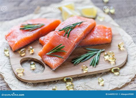 Sources of Omega-3 Acid (salmon and Omega-3 Pills) Stock Image - Image of prawn, lemon: 64495151