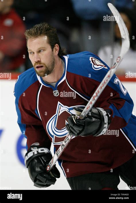 Colorado avalanche center peter forsberg hi-res stock photography and ...