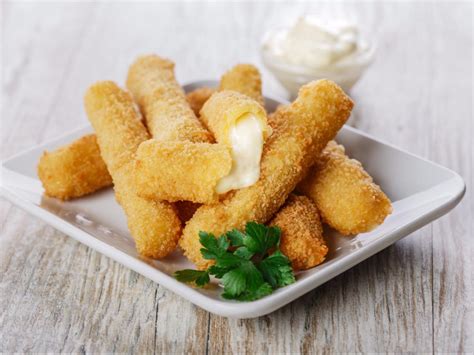 Fried mozzarella sticks Nutrition Facts - Eat This Much