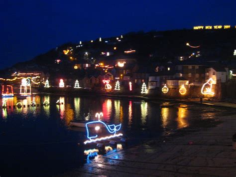 Mousehole Christmas lights © Rod Allday cc-by-sa/2.0 :: Geograph ...