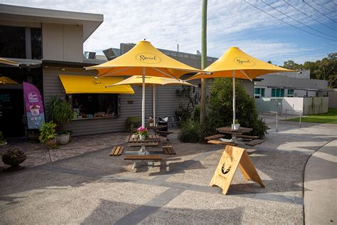 Case Study | Bribie Island RSL Club Umbrellas | MakMax Australia