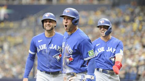 Blue Jays Wild Card Watch: Toronto's playoff odds skyrocket after another big weekend - Yahoo Sports