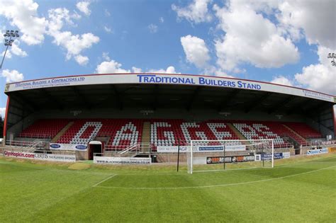 17/18 Away Fan Guide: Dagenham and Redbridge | Guiseley AFC