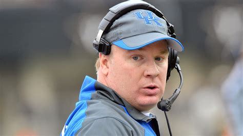 Kentucky football coach Mark Stoops gets contract extension