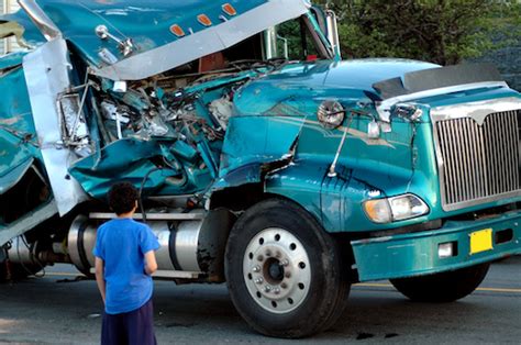 Serious Injuries Often Occur During Accidents with Big Rig Trucks - Law ...