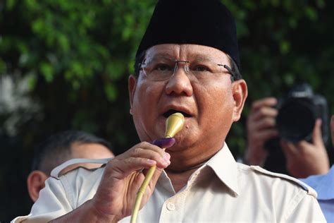 Prabowo claims election lead, accuses pollsters of being 'partisan' - Politics - The Jakarta Post