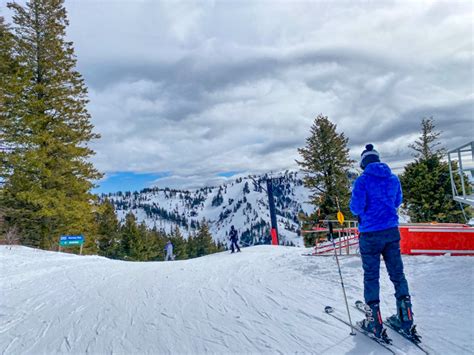 Skiing Near Boise Idaho - 5 Things You Need To Know - Let's Travel Family