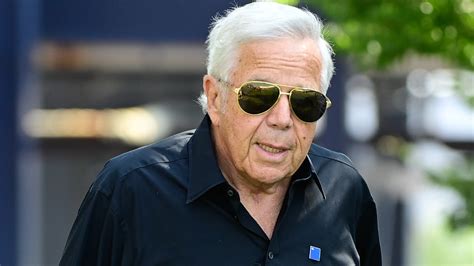 Why Bill Belichick Has 'Fingers Crossed' For Patriots' Robert Kraft