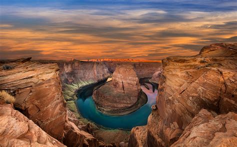 Horseshoe Bend Sunrise - Lewis Carlyle Photography