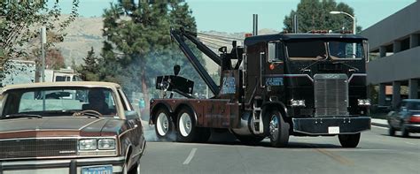 IMCDb.org: 1984 Freightliner FLA in "Terminator 2: Judgment Day, 1991"