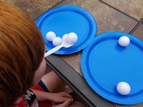 spoons-and-ping-pong-balls | Happy Mom Hacks