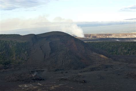 Free Stock photo of Kilauea Iki crater, Volcanoes National Park | Photoeverywhere