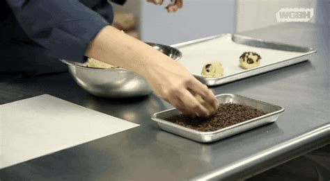 Cookie Dough GIFs - Find & Share on GIPHY