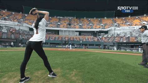 Baseball GIF - Find & Share on GIPHY