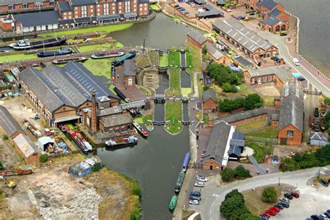 Shropshire Union Canal Locks in Ellesmere Port, GB, United Kingdom - lock Reviews - Phone Number ...