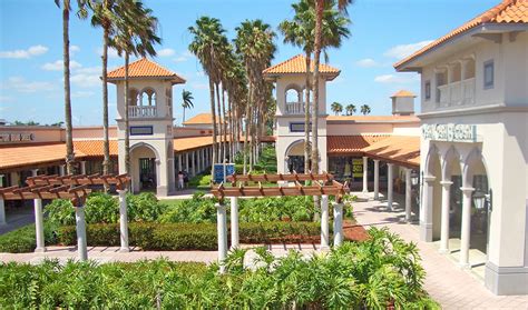 16 of the Best Outlet Malls in Florida - The Family Vacation Guide