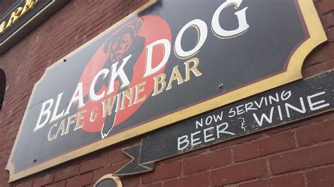 St. Paul's Black Dog Cafe adds full kitchen, full bar