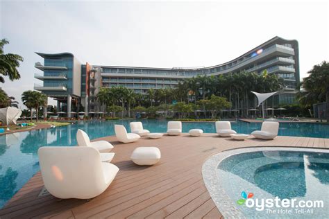 W Singapore Sentosa Cove Review: What To REALLY Expect If You Stay