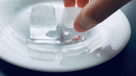 Time-lapse | Melting Ice Cubes - YouTube