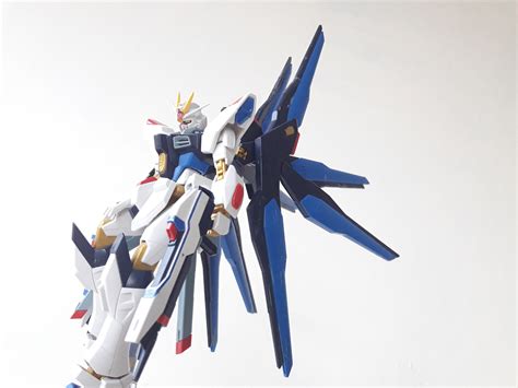 Photography - Strike Freedom Gundam on Behance