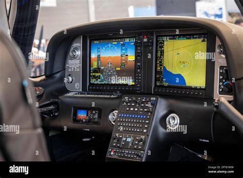 Digital cockpit also called glass cockpit, with avionics system G1000 from the manufacturer ...