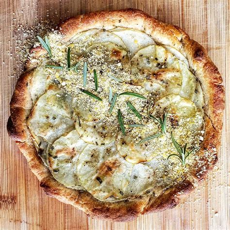 Potato Pizza with Rosemary – Nguyen in the Kitchen